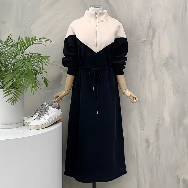 센츠 배색 반집업 스트링 루즈핏 기모 원피스