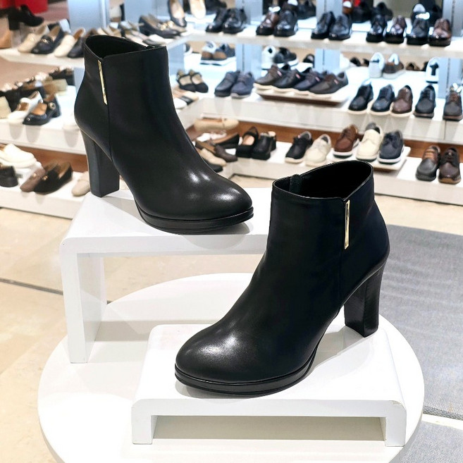 탠디by미셸 여성 가죽 골드링장식 가보시 기모 9cm 앵클부츠 (11P7512F)