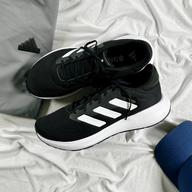 아디다스 운동화 리스폰스 런닝화 조깅화