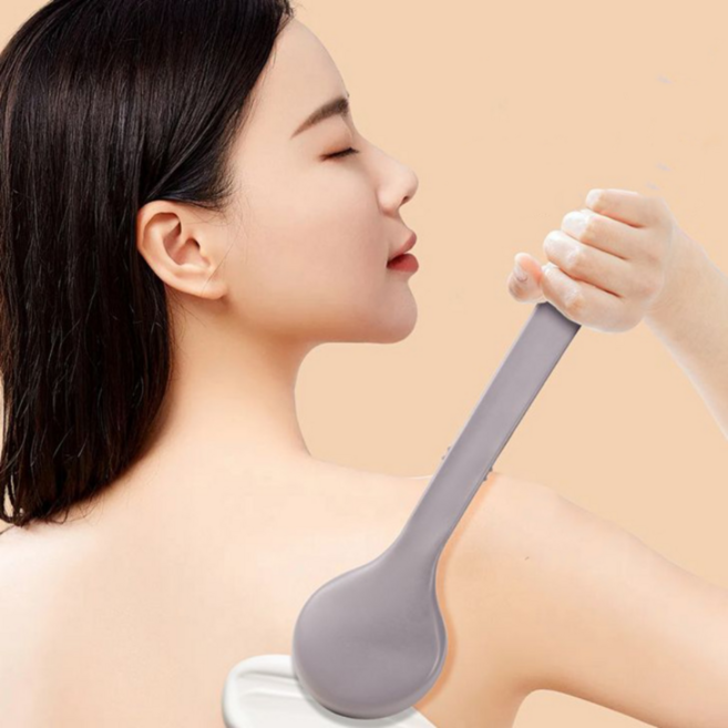 솔레르 부드러운 셀프 등 로션바르기