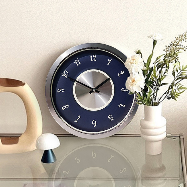 디클로 글린트휴 명품 디자인 무소음 벽시계 거실 인테리어, 아쿠아필드