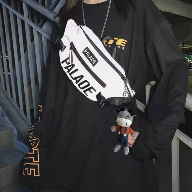 潮流男士胸包 USB充電斜背包 單肩斜跨包, 灰色夜間反光+小牛掛件