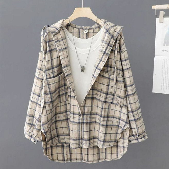 ROYALBELLE 여성 빅사이즈 후드 체크 셔츠 루즈핏 캐주얼 버튼 포켓 디테일 긴팔 남방 D00803122