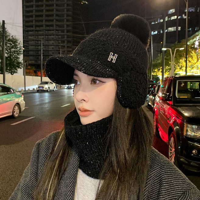 女士冬季保暖針織帽，附圍脖