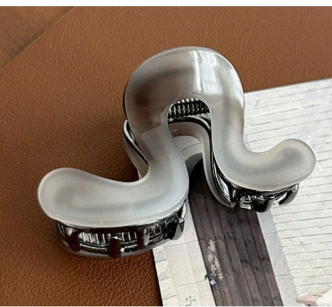 BEAGLE 6CM 醋酸合金 N字抓夾 法式簡約鯊魚夾 後腦勺公主頭半髮夾