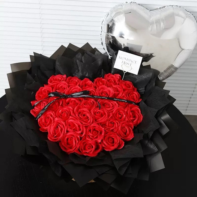 心形玫瑰花束 浪漫告白禮物 情人節生日禮品乾燥花永生花, 黑紅色
