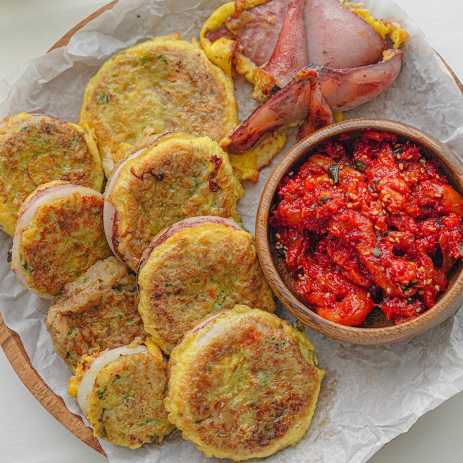 [속초 중앙시장] 40년 조성진 명장 오징어순대 2팩+명태회무침 1통 (2-3인분 세트) / 속초직송, 3세트, 720g