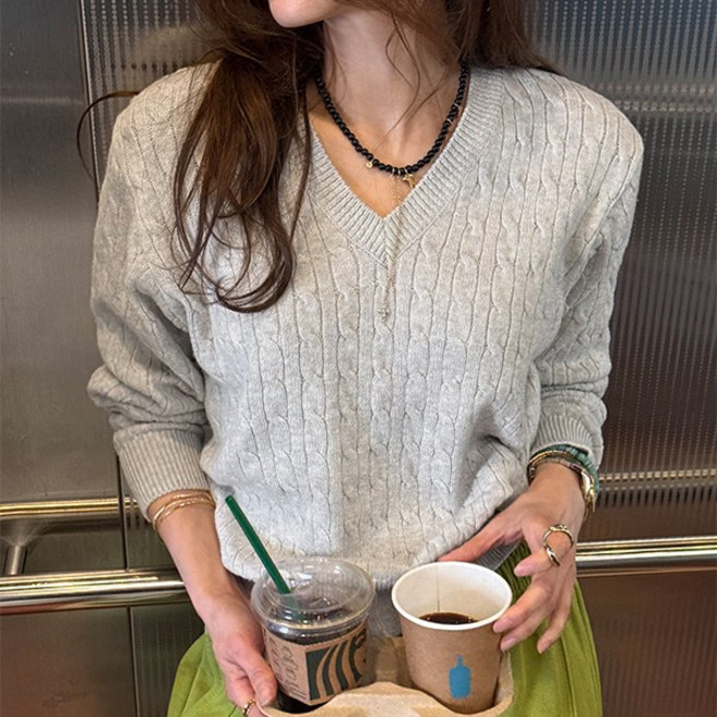 [난닝구]서멜코 브이넥꽈배기니트