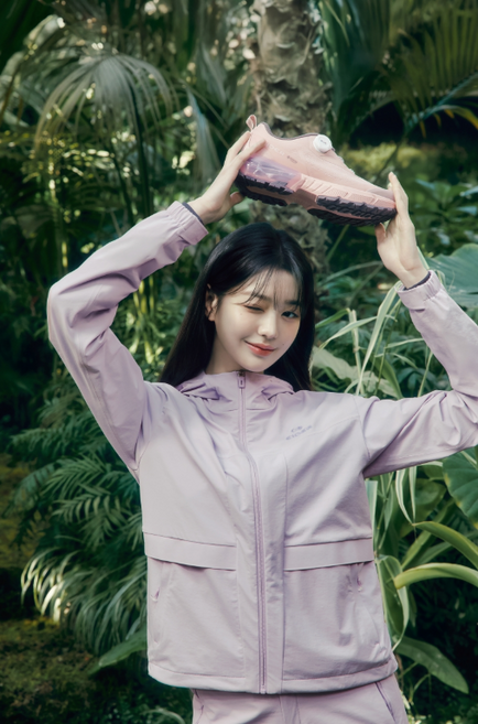 아이더(EIDER) 여성 초경량 고어텍스 100%방수 하이킹화 부드러운착용감 탄성감우수 등산 스포츠 캠핑 아웃도어 DWS25G25 더블 리액트 (P2)