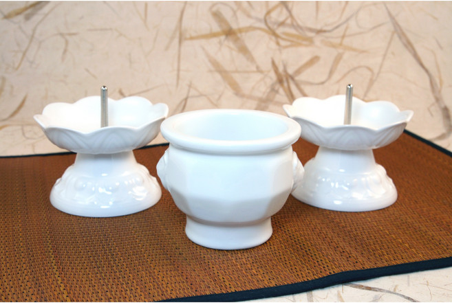 백자촛대향로세트 (단 소 3P) / 도자기촛대 제사용촛대 백자촛대 연꽃모양촛대 백자향로 제사향로 제기 / 제사 기도 명상 요가시 사용, 1세트