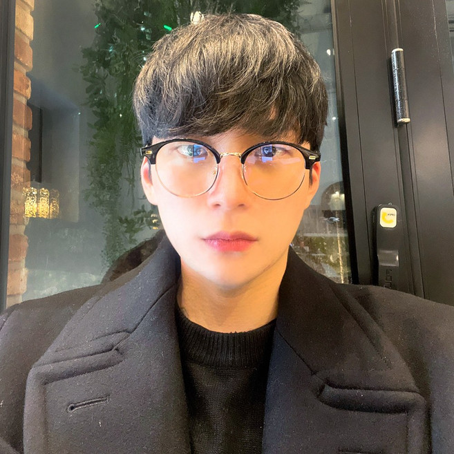 바나나마켓 블루라이트 차단 기능성 남성 하금테 반뿔테 안경 3color