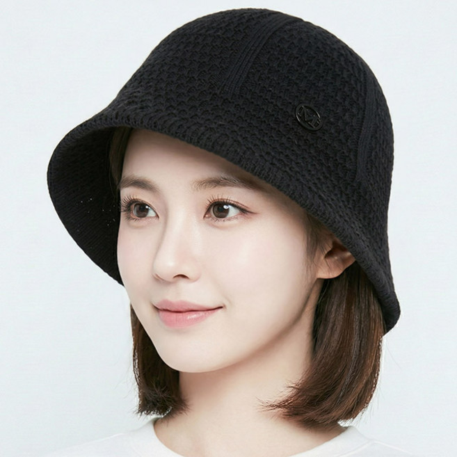 베이직엠 여성 여름모자 버킷햇 육각라인 블랙M와펜 여름 니트