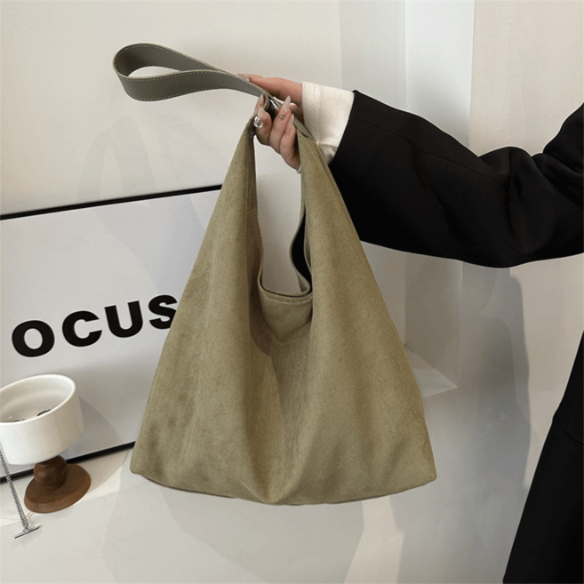 더 아르니 스웨이드 호보백 여성 숄더백 데일리 빅사이즈 가방 폭군의쉐프 임윤아 가방(파우치 증정)