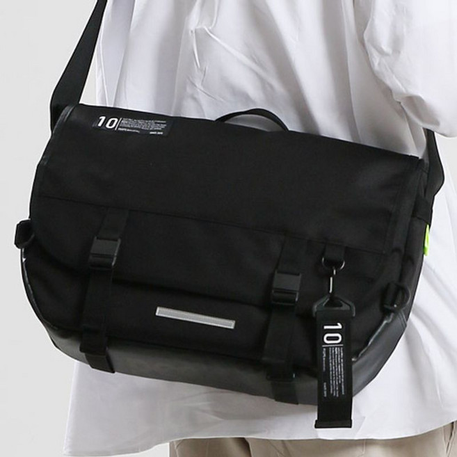 PEEPS newest magnetic messenger bag(black)