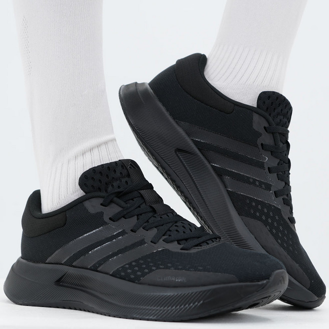 아디다스 트레이닝화 남성 러닝화 발편한 통기성 좋은 메쉬갑피 운동화 쿠셔닝화