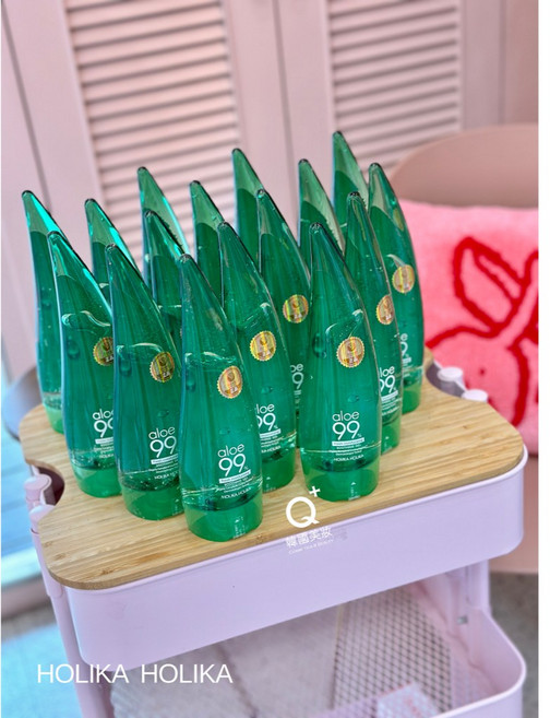 Holika Holika 99%蘆薈舒緩保濕凝膠 曬後鎮定 臉部可用, 1個, 蘆薈舒緩保濕凝膠