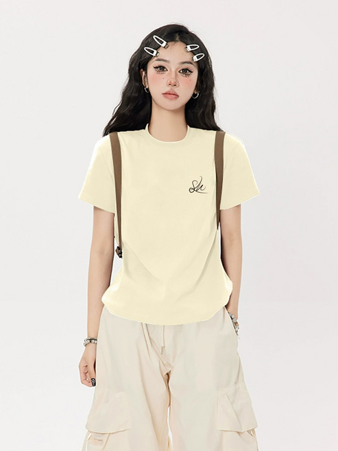 언니네산지직송 6화 염정아 연노랑반팔티셔츠 꾸안꾸캐주얼