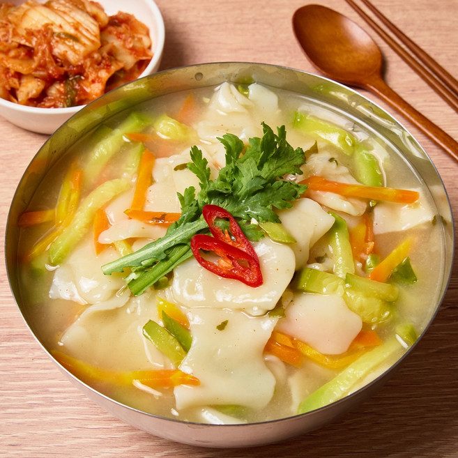 전통재래방식으로 제조한 20년 달인의 3mm 수제비, 7개, 192g