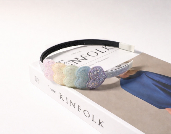 국내제작 아동 무지개하트 헤어밴드 2가지컬러 여아머리띠 블링하트머리띠