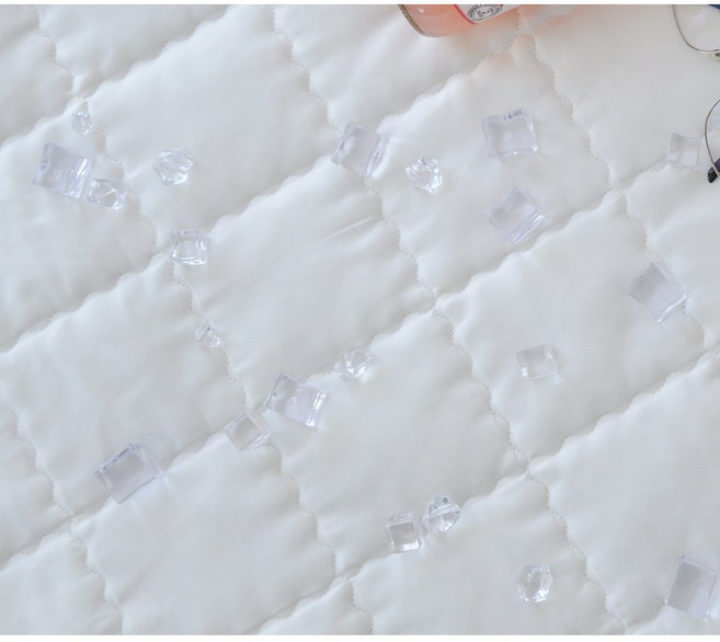 아이스맥스, 화이트