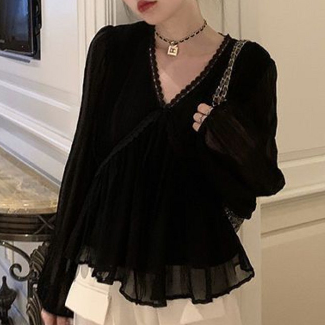 베르슈어 러블리 쉬폰 프릴 브이넥 블라우스