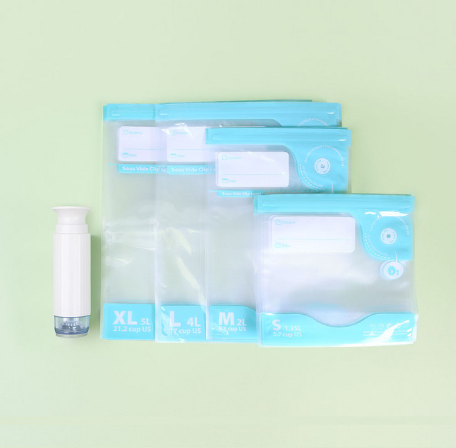 하우스팁 진공 지퍼백 진공팩 세트 소3 중2 대2 특대2 전자렌지사용, 1세트, 수동 펌프 1개 + 진공팩 소3 중2 대2 특대2