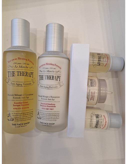 더페이스샵 더테라피 2종 (사진처럼 발송되요 에센셜 토닉 트리트면트150ml+포뮬러 에멀젼130ml/ 증정)토닉트리트먼트32ml+포뮬러에멀젼32ml+로얄메이드오일블렌딩크림10ml, 1세트