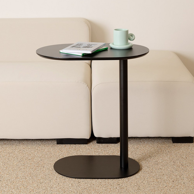 핀란디아 로엔 철제 라운드 사이드테이블, 블랙