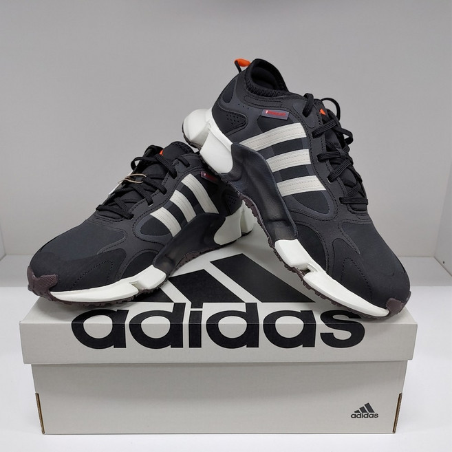 아디다스 남여 공용 운동화 런닝화 클라이마웜 블랙 화이트 발편한 가벼운 헬스화 조깅화 러닝화 스터드레이스 신발끈 추가증정