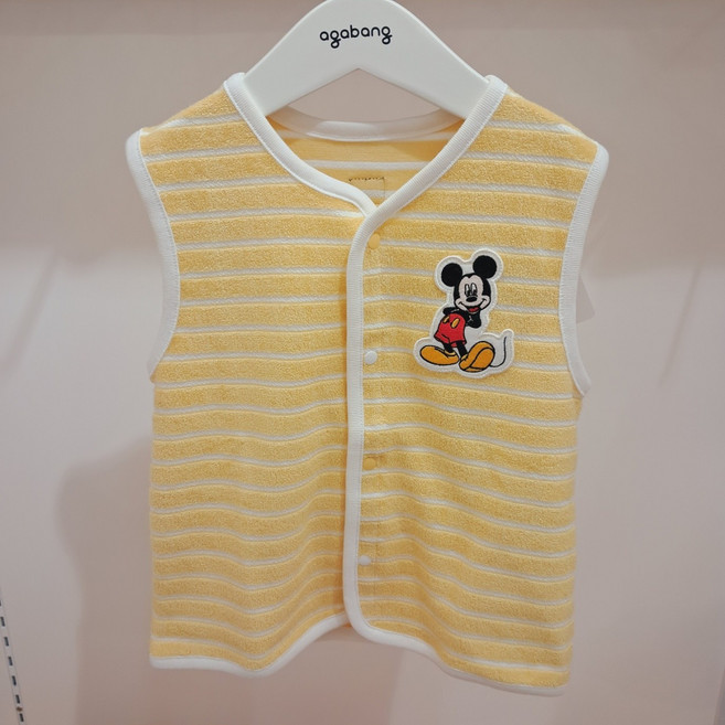 아가방 2025~/디즈니베이비~ 아이부드러워~포근해~/타올원단 디즈니 수면조끼/꺼슬거림 없게~안감은 평면!/잠잘 때 수면조끼하나로 잠이 솔솔~/디즈니베이비 실내조끼/아가방 실내조끼