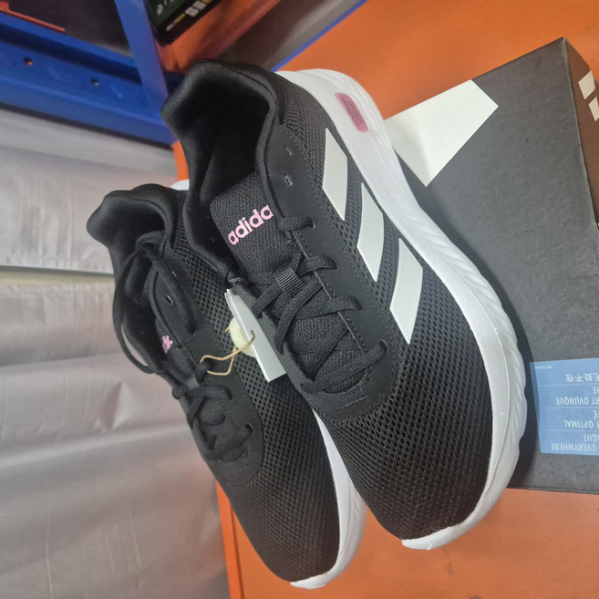 아디다스 발편한 여성 운동화 클라우드폼 가벼운 런닝화 조깅 워킹 신발