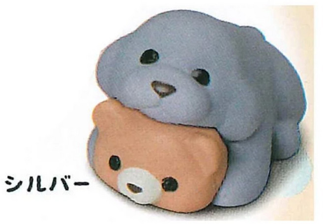 動物愛好系列 散步貴賓犬公仔 扭蛋 轉蛋 蛋樂寶, 1個, 躺在玩具上麵 銀貴賓