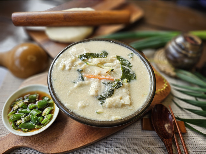 [남양주맛집]삼청골명가 들깨수제비 2인분 야채 고추간장 추가, 1세트, 1.8kg