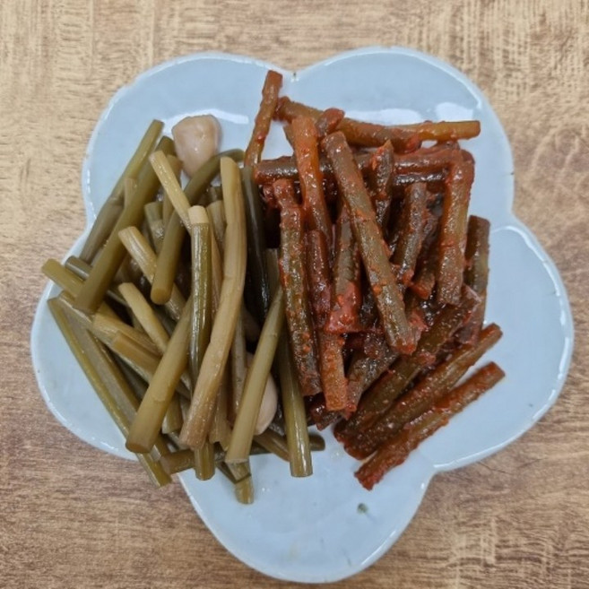 고급스러운특상품 아삭한 식감과 감칠맛의 마늘종 장아찌 특상품인것을 꼭기억해주세요, 1개, 1g
