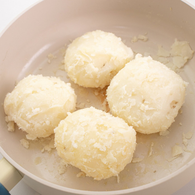 2026년 포슬한 김제 햇수미감자 (왕), 1박스, 2kg