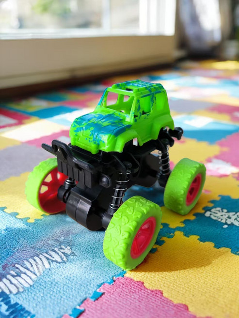 DFMEI 慣性越野車玩具超耐摔攀爬車模型兒童四驅車男孩玩具車寶寶小汽車, 1個, 慣性四驅車【綠】 ●:如圖