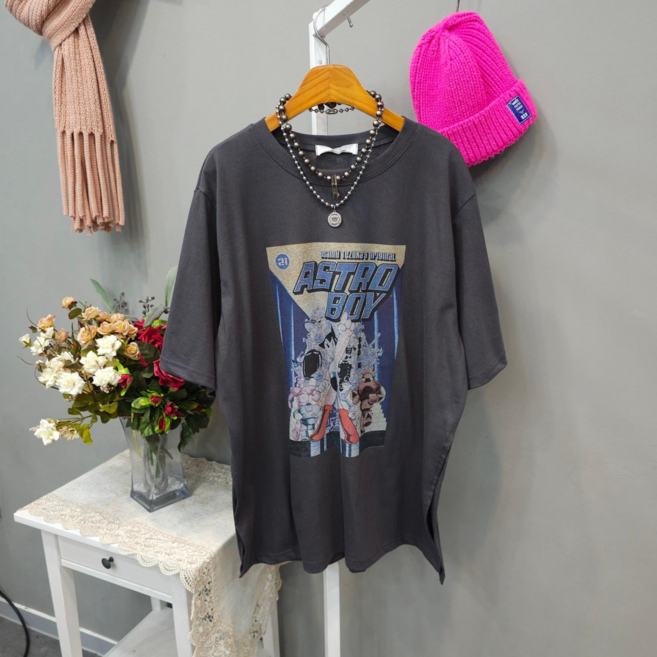 아스트로 옆트임 로직 반팔티셔츠