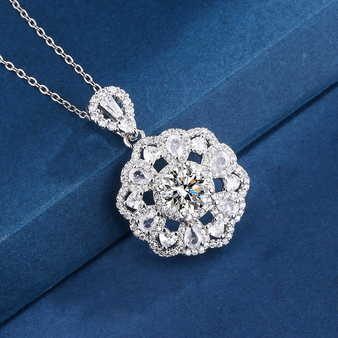 FANSYLI 큐빅 펜던트 목걸이 여자 도금 큐빅 꽃 체인 목걸이 기념일 선물 W2406J03
