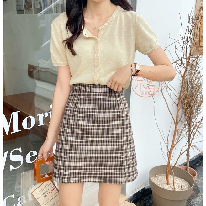 奈看服飾/清庫存現貨 細格紋防走光減齡高腰A字短裙 包臀後拉練款 二色可選