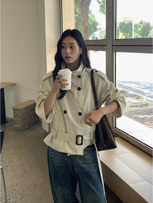 黃崢設計感立領雙排扣短款風衣女韓係廓形高級大衣外套