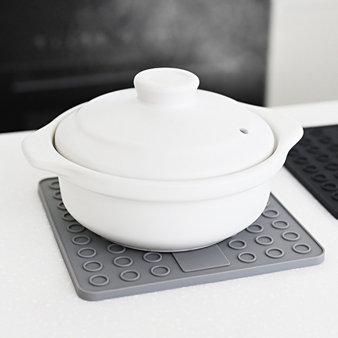 생활의신 사각 미끄럼방지 실리콘 냄비받침대, 그레이, 2개