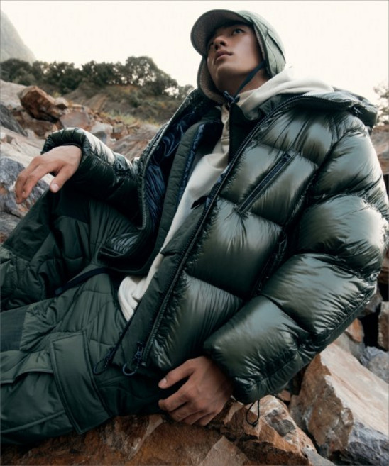 무신사스탠다드 시티 레저 시어 립스탑 후디드 다운 숏 패딩 재킷 카키 1631726