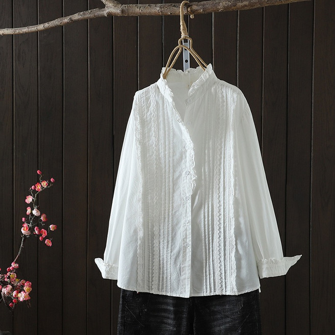 Helloyabi 日系立領刺繡蕾絲摺皺素色長袖襯衫