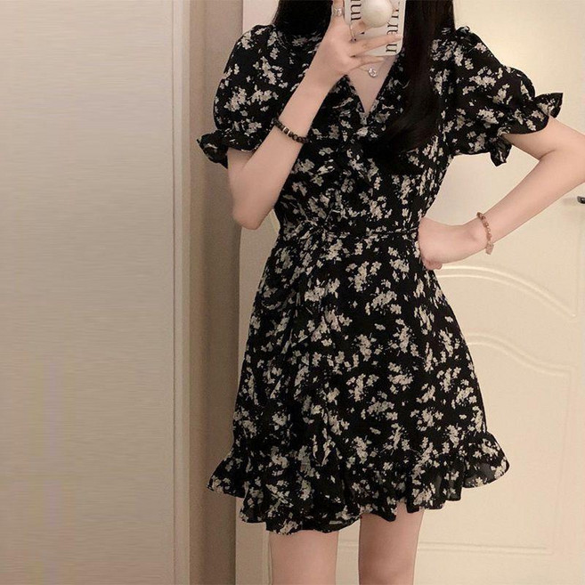 女款短洋裝 碎花 黑色 收腰 修身 法式 休閒 日常穿搭, 黑色碎花裙,2XL