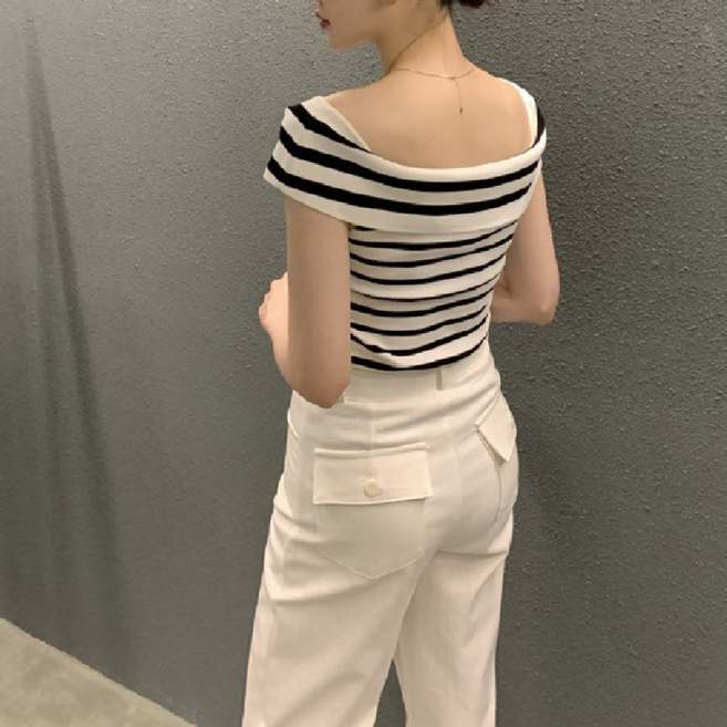 슬림핏 반팔 오프숄더 티셔츠