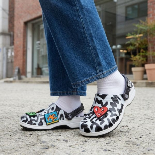 CROCS 물놀이 여름 샌들 슬리퍼 크록스 해링 클래식 클로그 공용 블랙 1832691