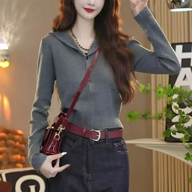 【顯瘦百搭】大碼T恤女 長袖T恤 打底衫 衛衣 套頭衫 連帽設計 純棉面料 寬鬆休閒 洋氣簡約 秋季內搭外穿