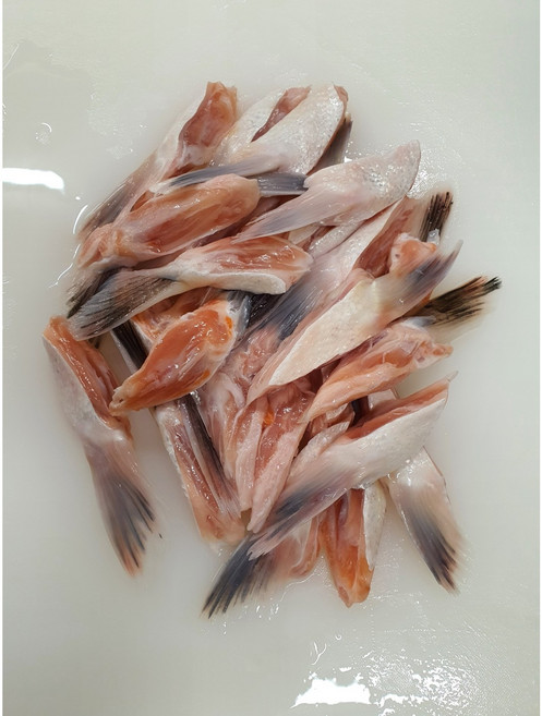 길푸드생연어 노르웨이 슈페리어 등급, 연어지느러미, 1세트