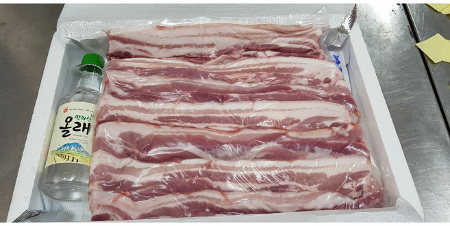 제주산 흑돼지 오겹살1.2k+한라산소주1병, 1세트