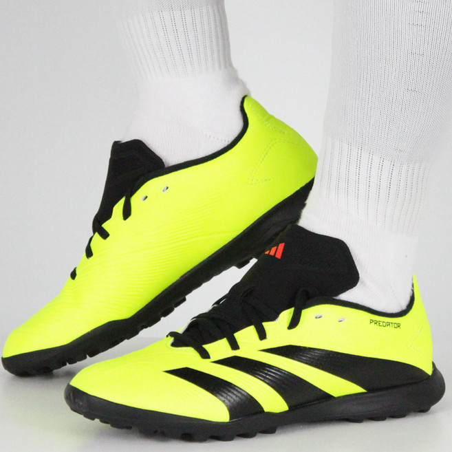 아디다스 어린이 축구화 단단한 안정감의 키즈 풋살화 인조잔디 맨땅겸용 주니어 가성비 터프화 트레이닝 축구 싸커 TF화 스포츠화